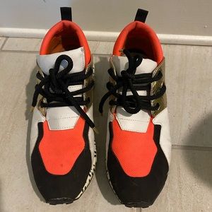 Steve Madden CLIFF sneakers in coral.